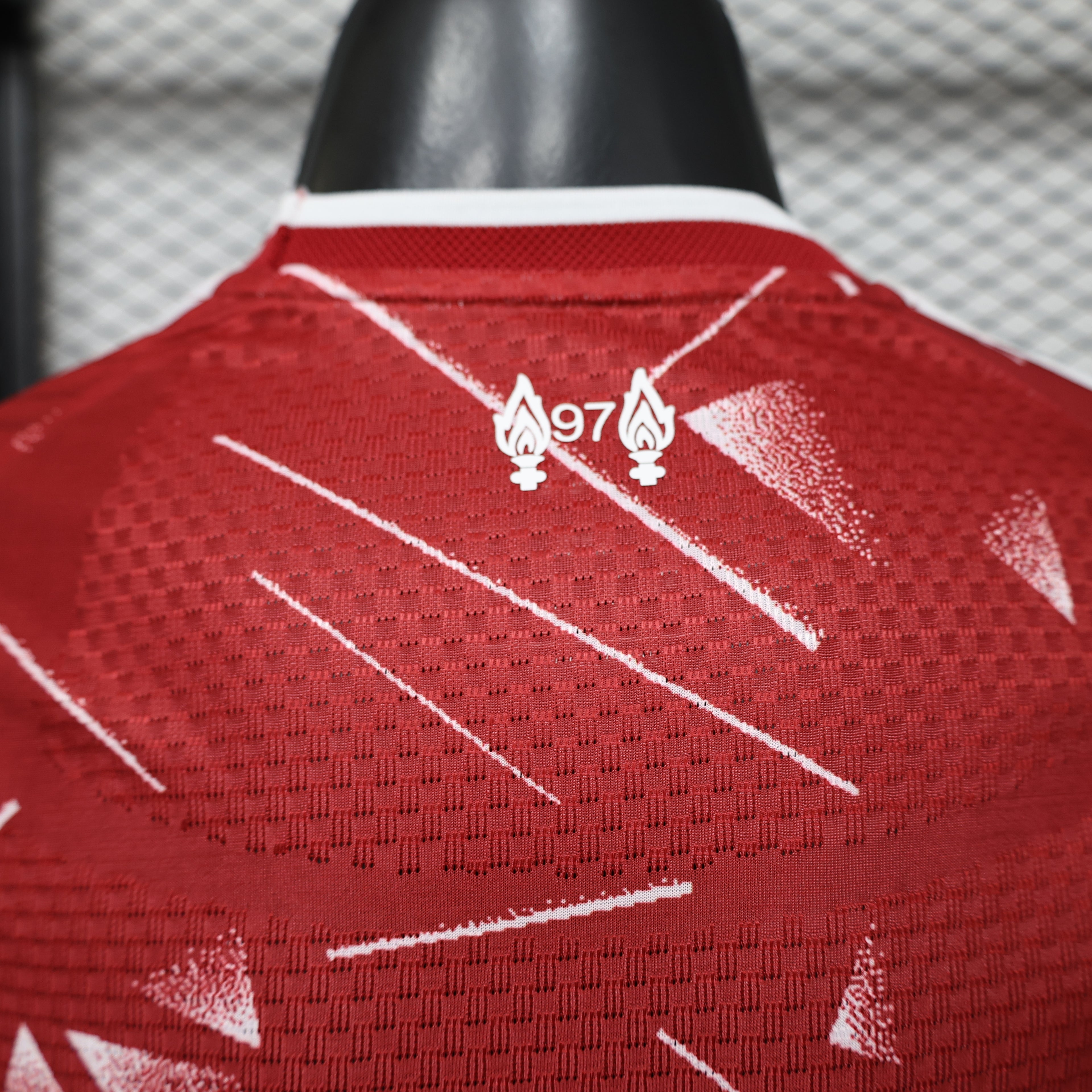 Camiseta local del Liverpool VERSION JUGADOR 26/27